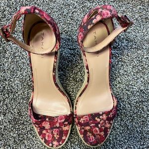 Tahari Wynna floral wedges BRAND NEW